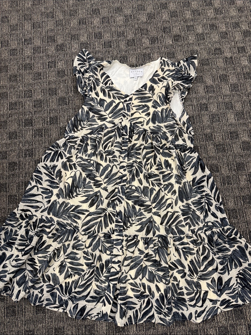 Hayden‎ Cream Dress with Black Leaf Print sz Small